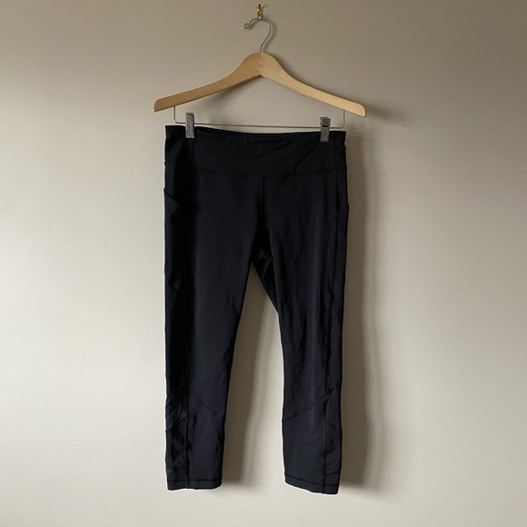 Black Lululemon 3/4 Length Leggings - Picture 3 of 6